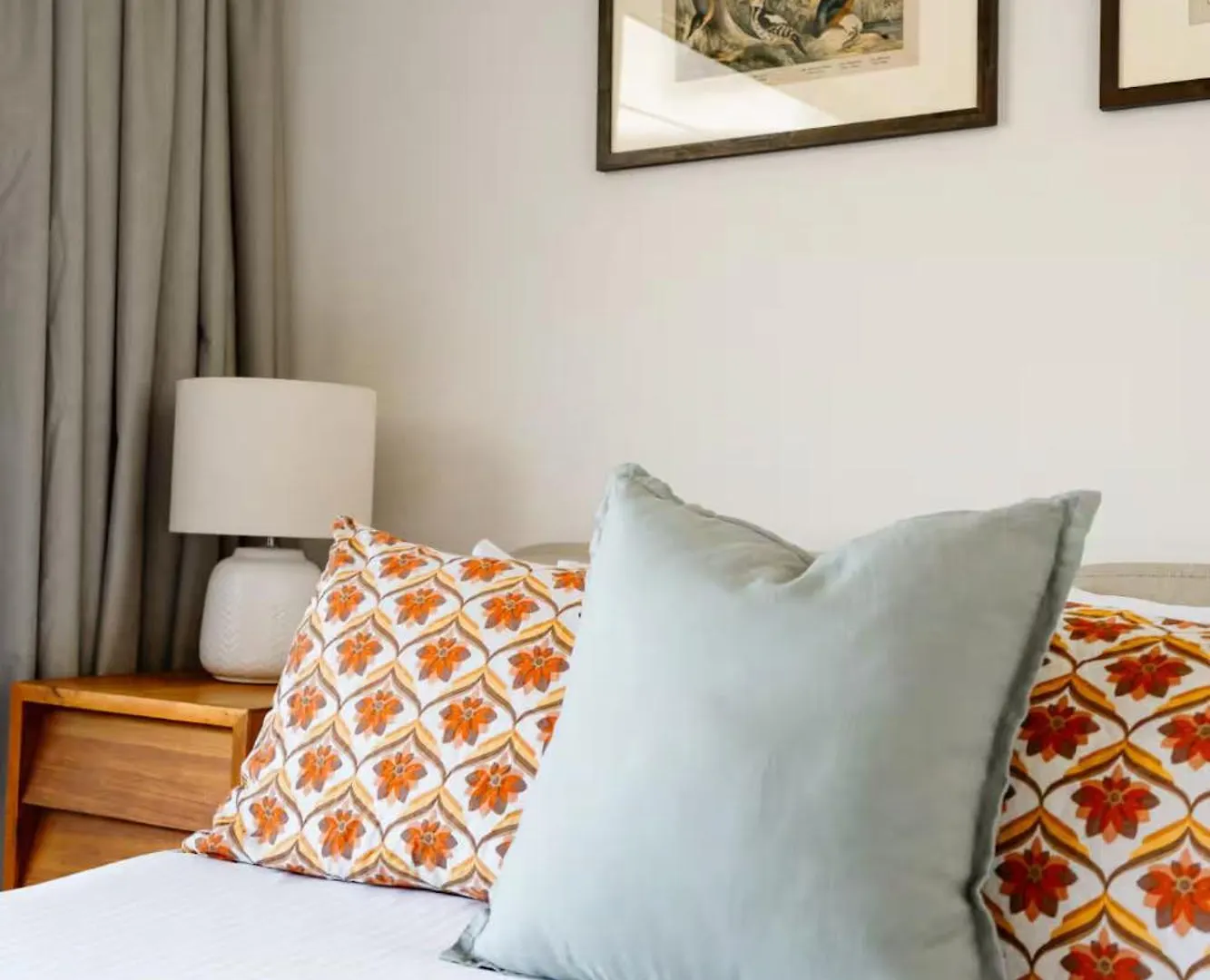 Beachfront Bliss With Ocean Views 무드짐바