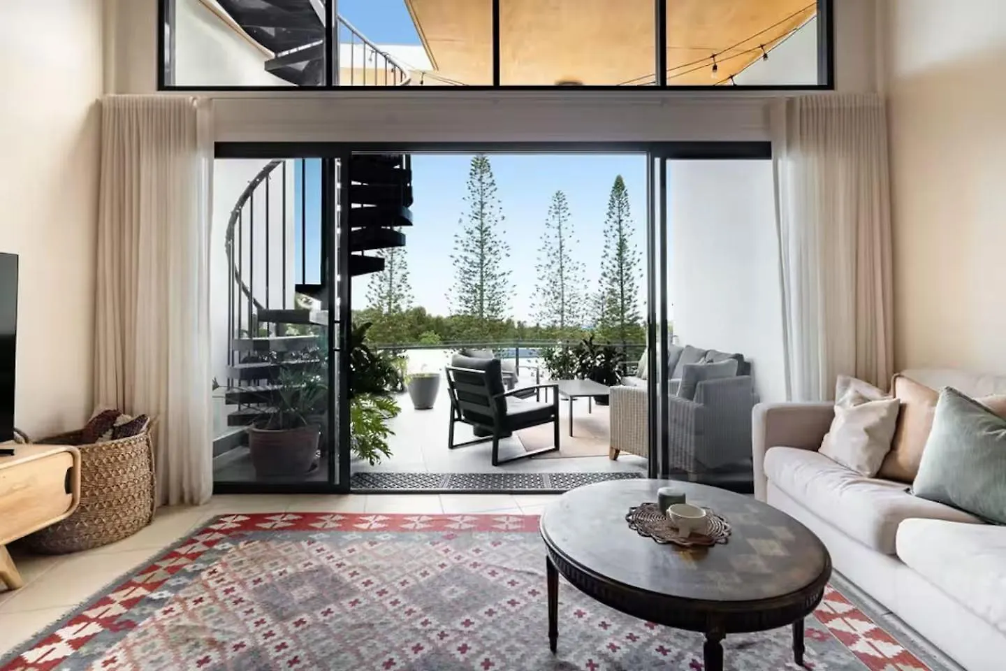 Beachfront Bliss With Ocean Views Mudjimba